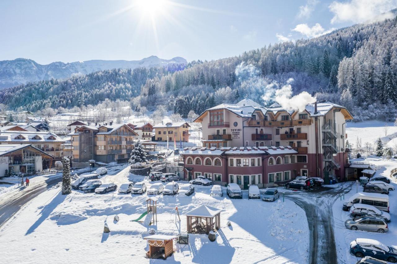Tevini Dolomites Charming Hotel Commezzadura Esterno foto