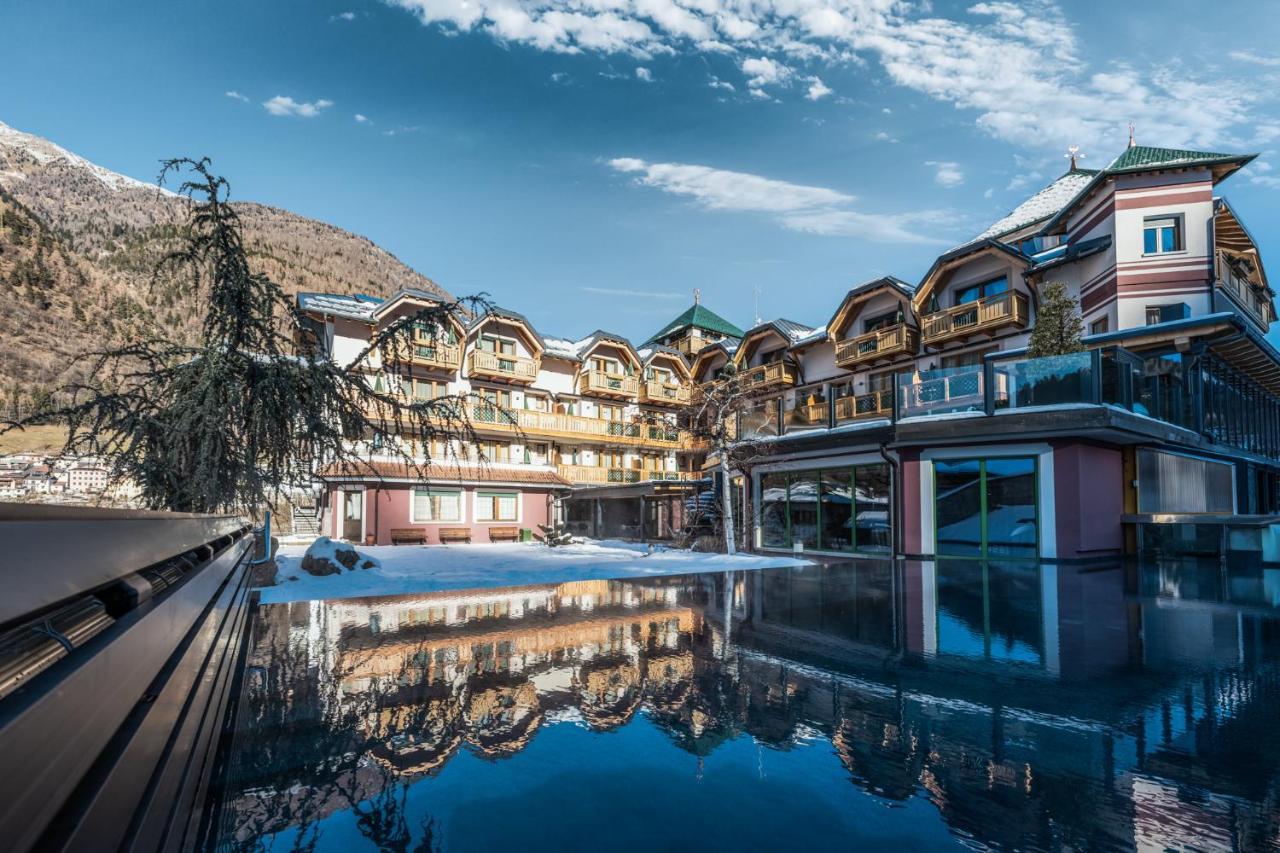 Tevini Dolomites Charming Hotel Commezzadura Esterno foto