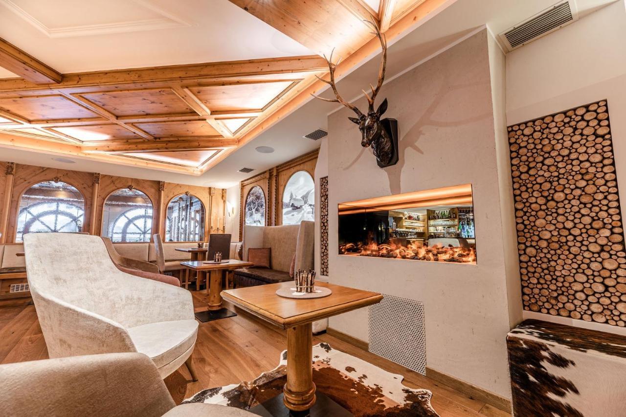 Tevini Dolomites Charming Hotel Commezzadura Esterno foto