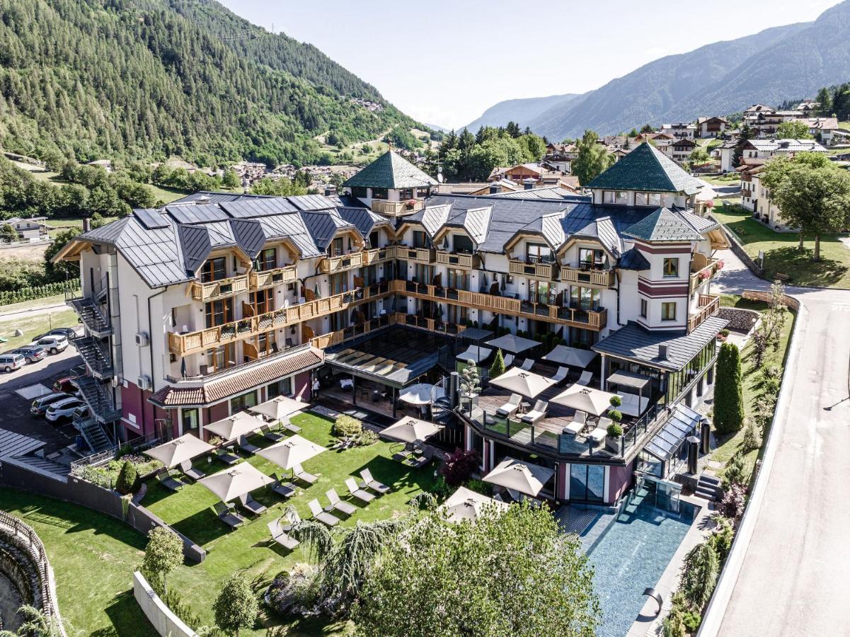 Tevini Dolomites Charming Hotel Commezzadura Esterno foto