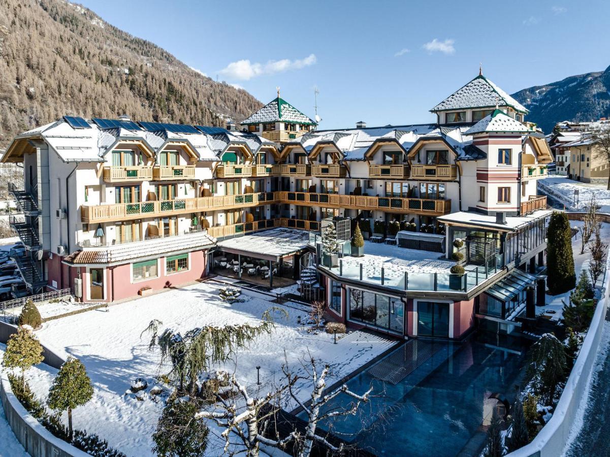 Tevini Dolomites Charming Hotel Commezzadura Esterno foto